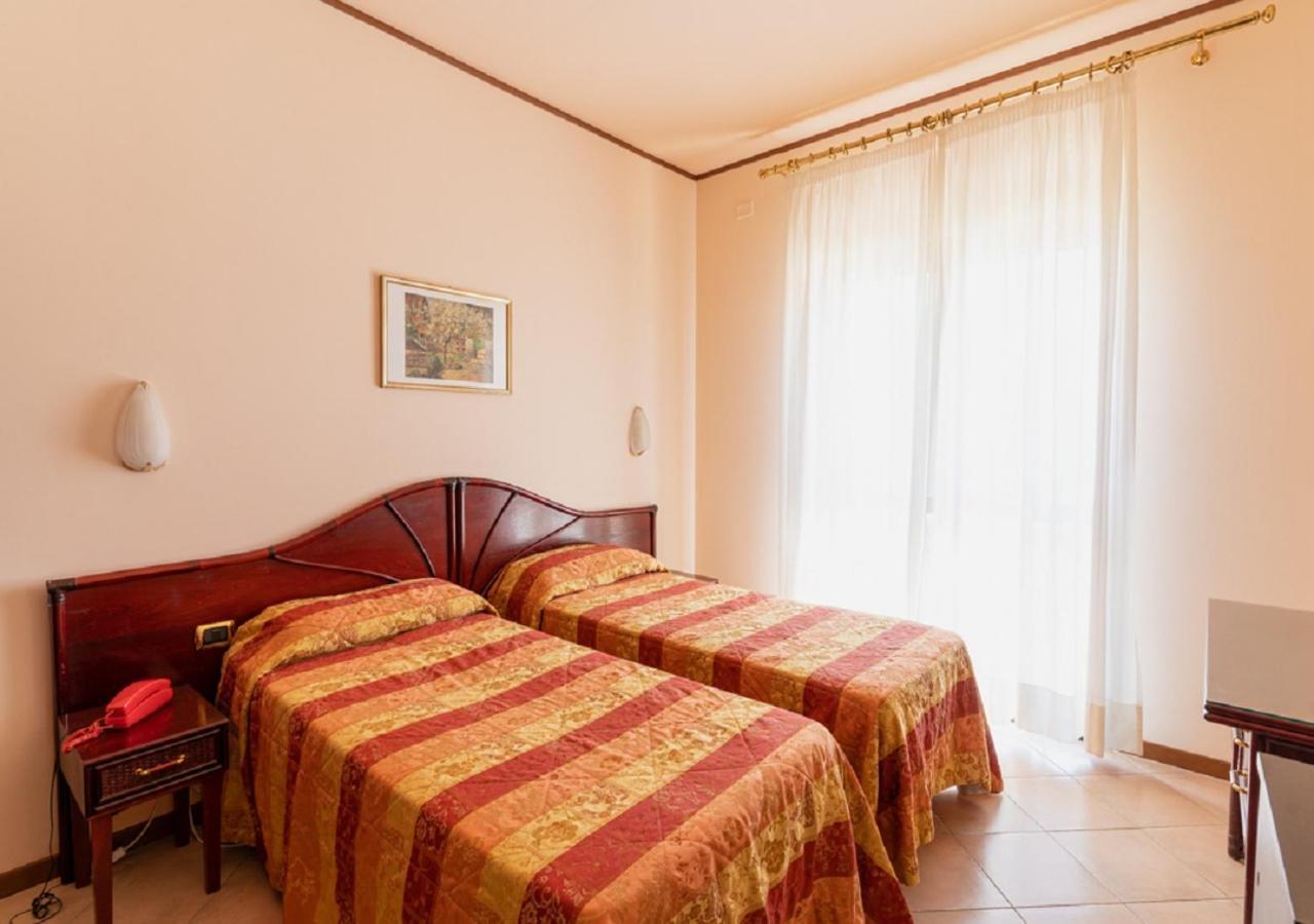 Hotel Villa Delle Rose Oristano Ngoại thất bức ảnh