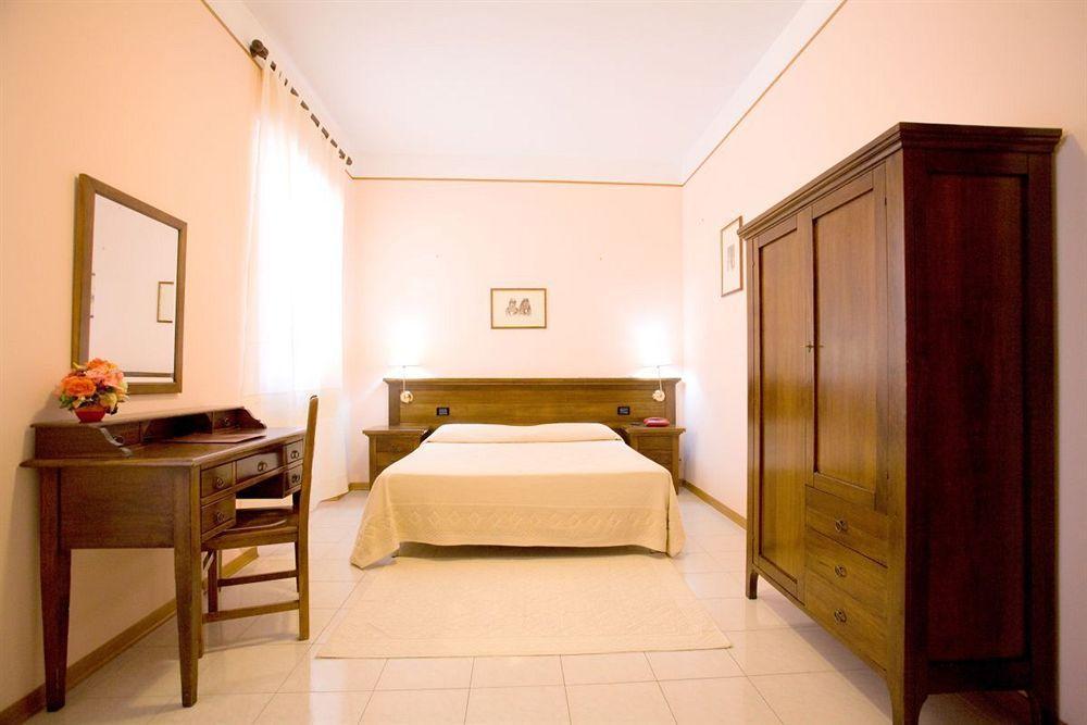 Hotel Villa Delle Rose Oristano Ngoại thất bức ảnh