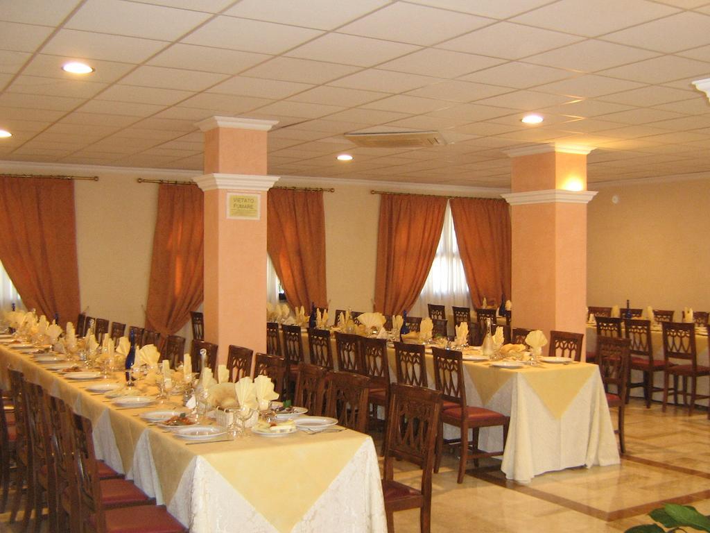 Hotel Villa Delle Rose Oristano Ngoại thất bức ảnh